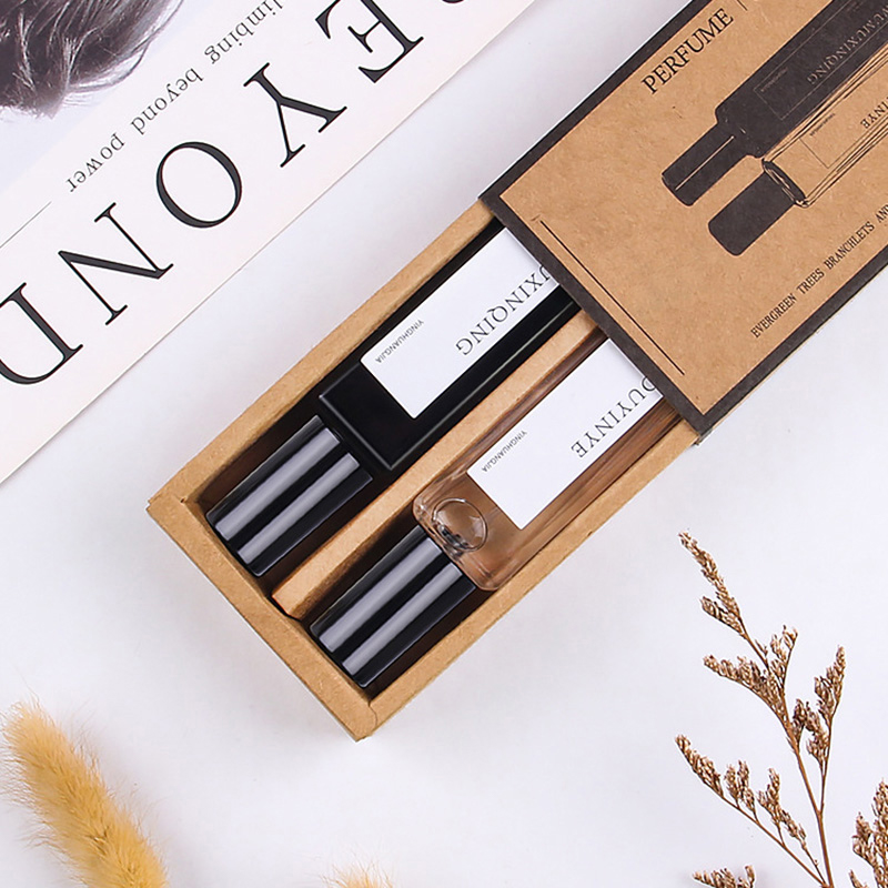 ست جعبه کادو عطر زنانه رایحه گلی سبک ماندگار 30ml*2